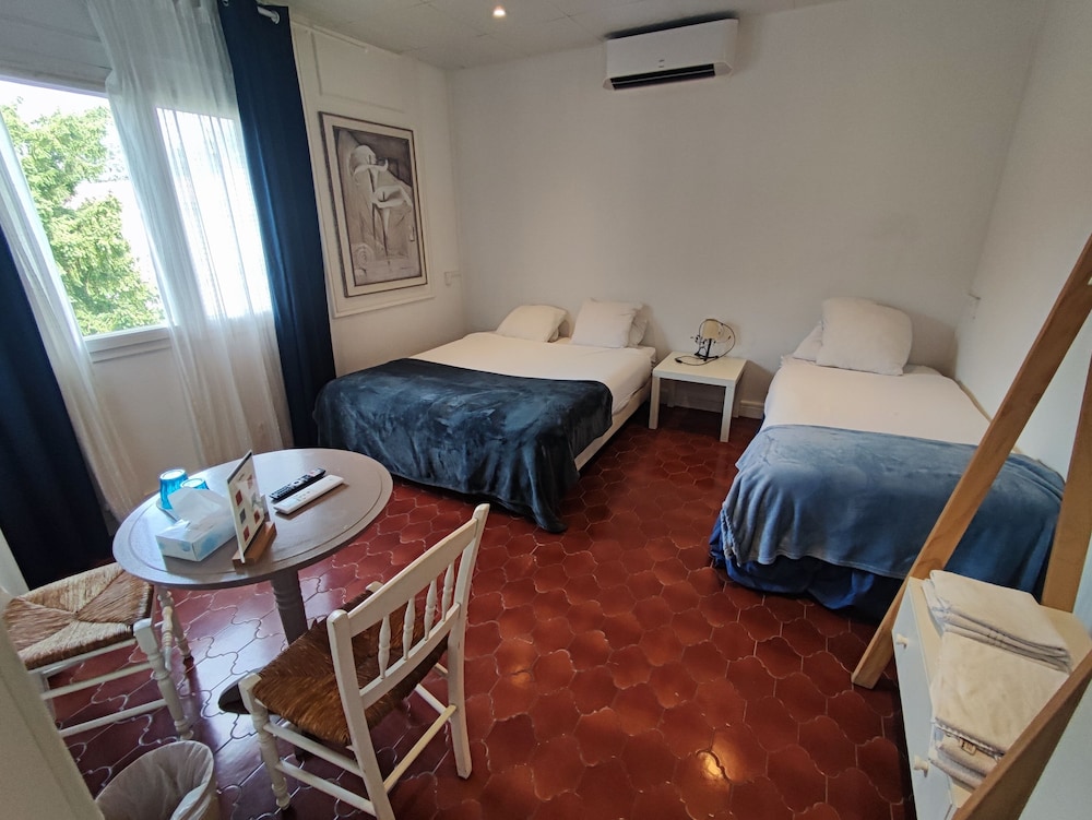 Superior Triple Room - Photo 3