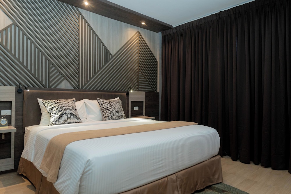 Executive Suite, Ocean View