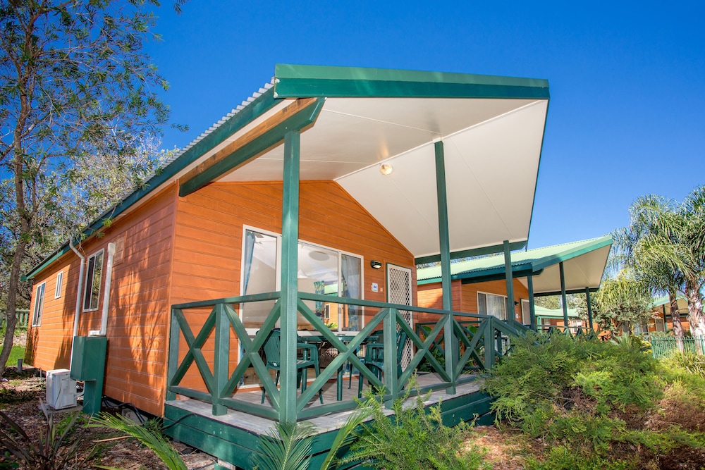 Deluxe Cabin photo 1