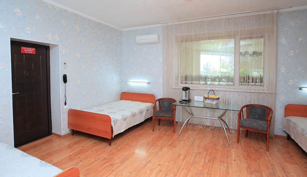 Standard Triple Room photo 1