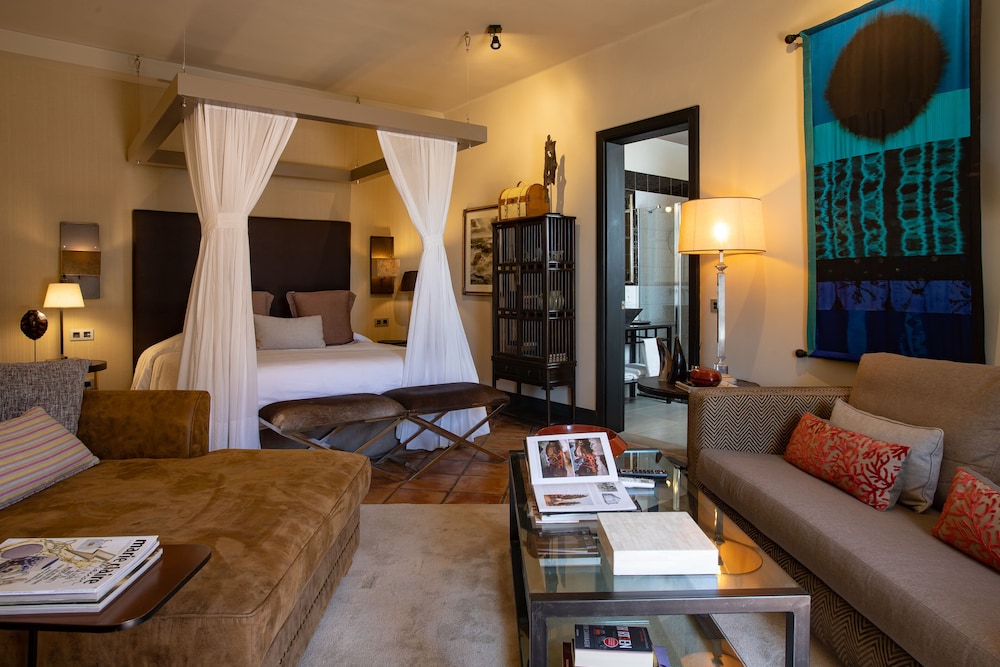 Suite 2