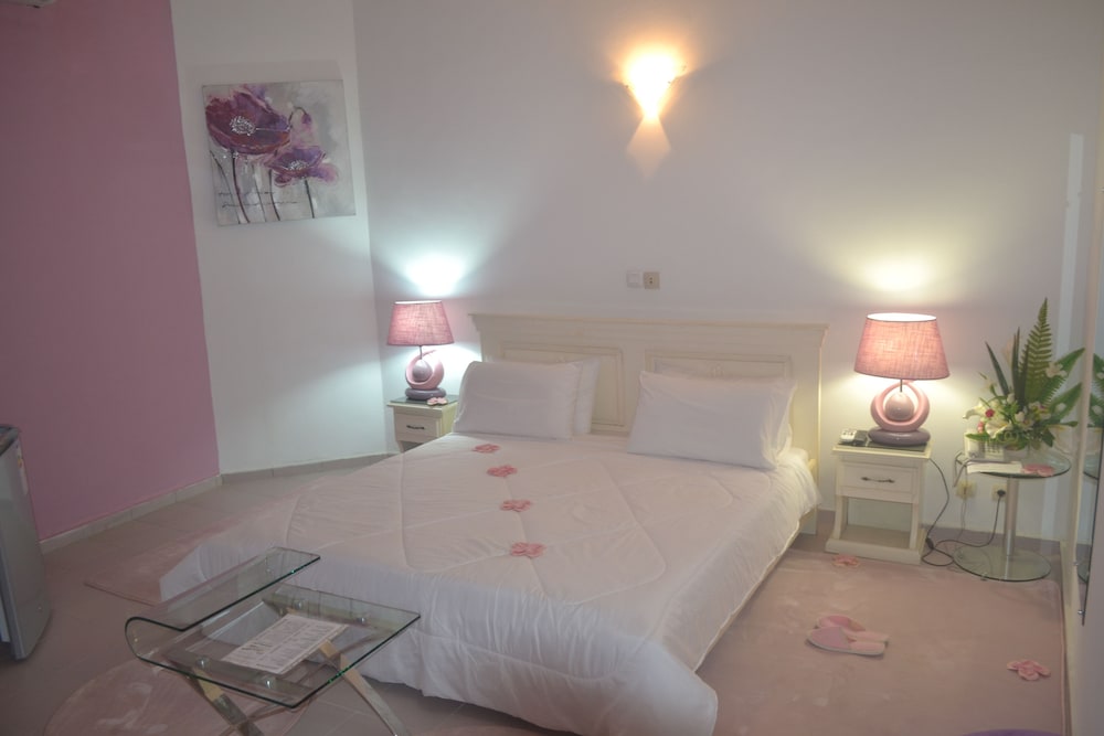 Comfort Room, 1 Bedroom, Non Smoking, Garden View photo 3