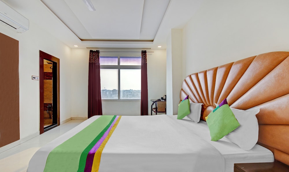 Deluxe Room - Photo 4