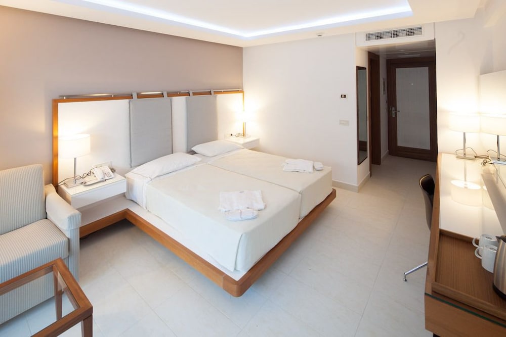 Standard Room photo 3