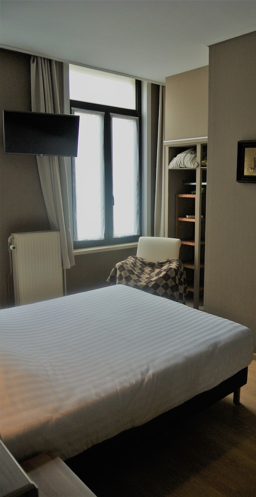 Standard Triple Room - Photo 3