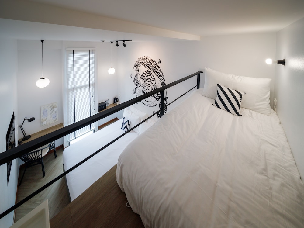 Gorilla pod ( Twin bed + Loft bed ) - Photo 1