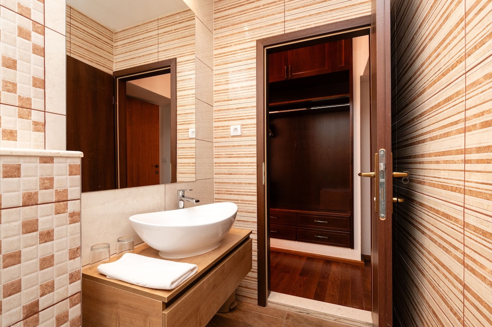 Triple Room - Photo 19