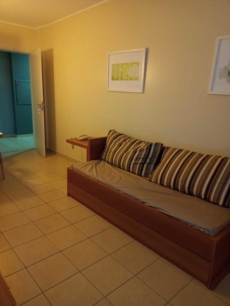 Standard Apartment, 1 Queen Bed with Sofa bed photo 2