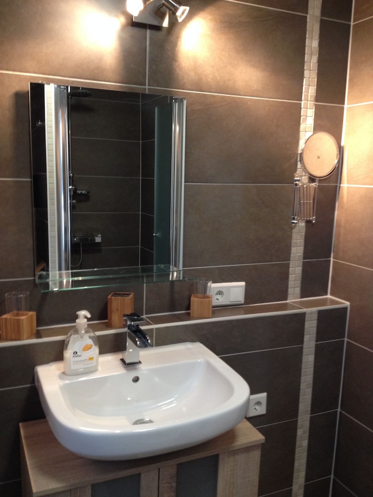 Exclusive Apartment, 1 Bedroom, Accessible photo 3