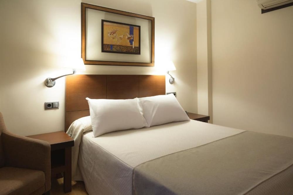 Basic Double Room