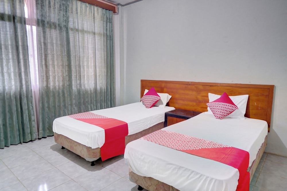 Deluxe Twin Room photo 2