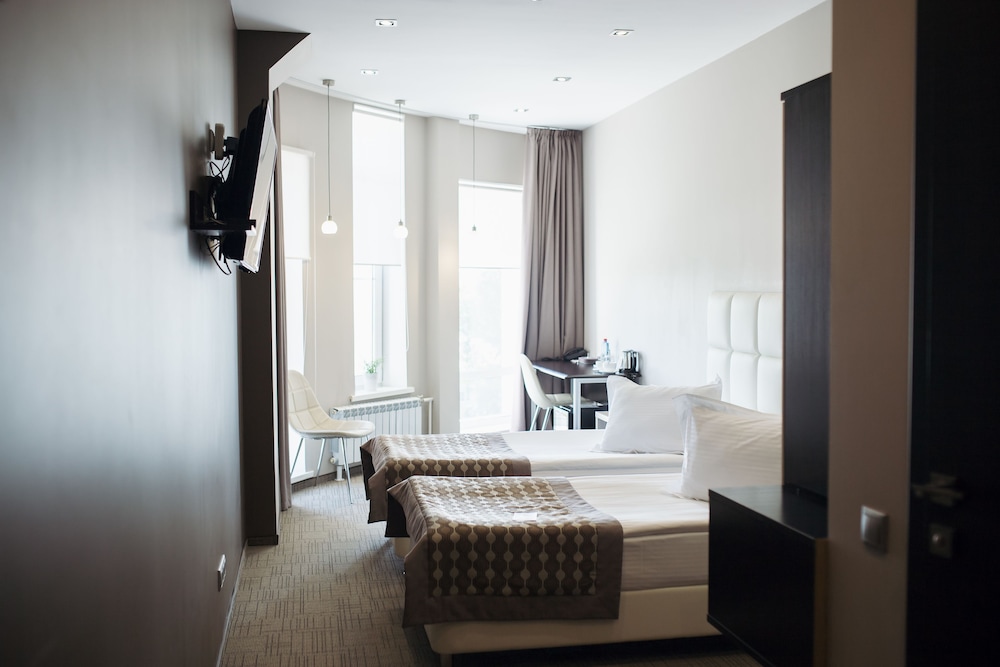 Comfort Double Room, Non Smoking, City View photo 2