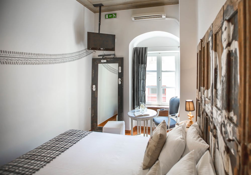 Standard Double Room (Amymone Building)