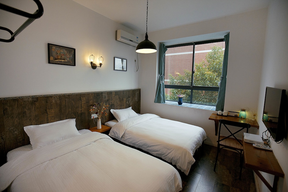 Standard Twin Room photo 1