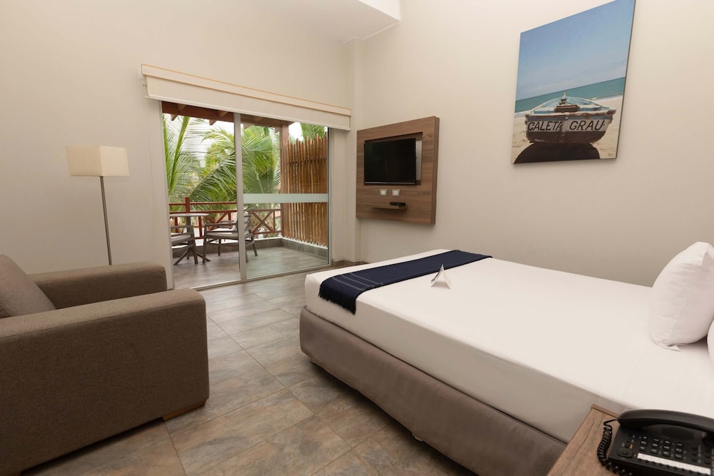 Superior Room, 1 Queen Bed, Terrace
