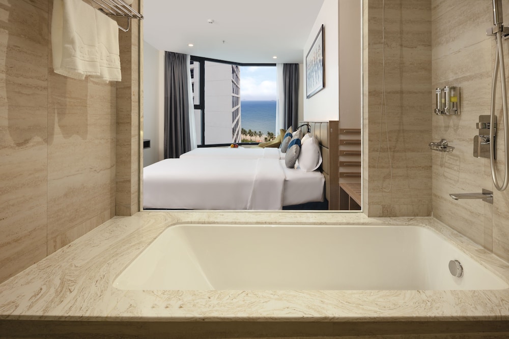 Deluxe Double or Twin Room, Sea View - Photo 5