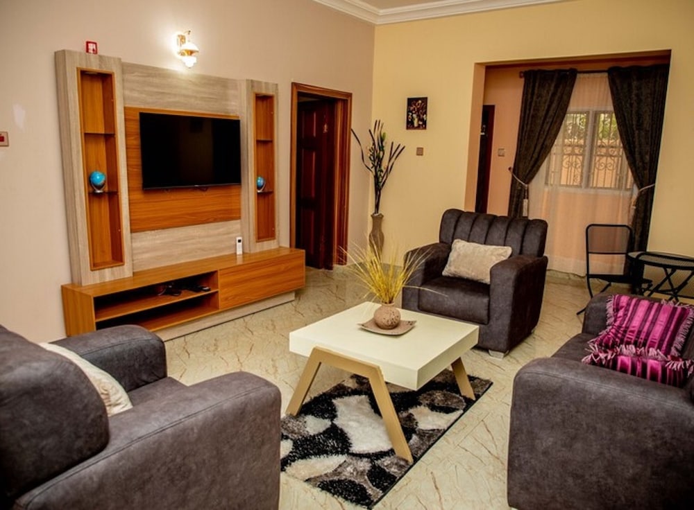 Family Apartment photo 1