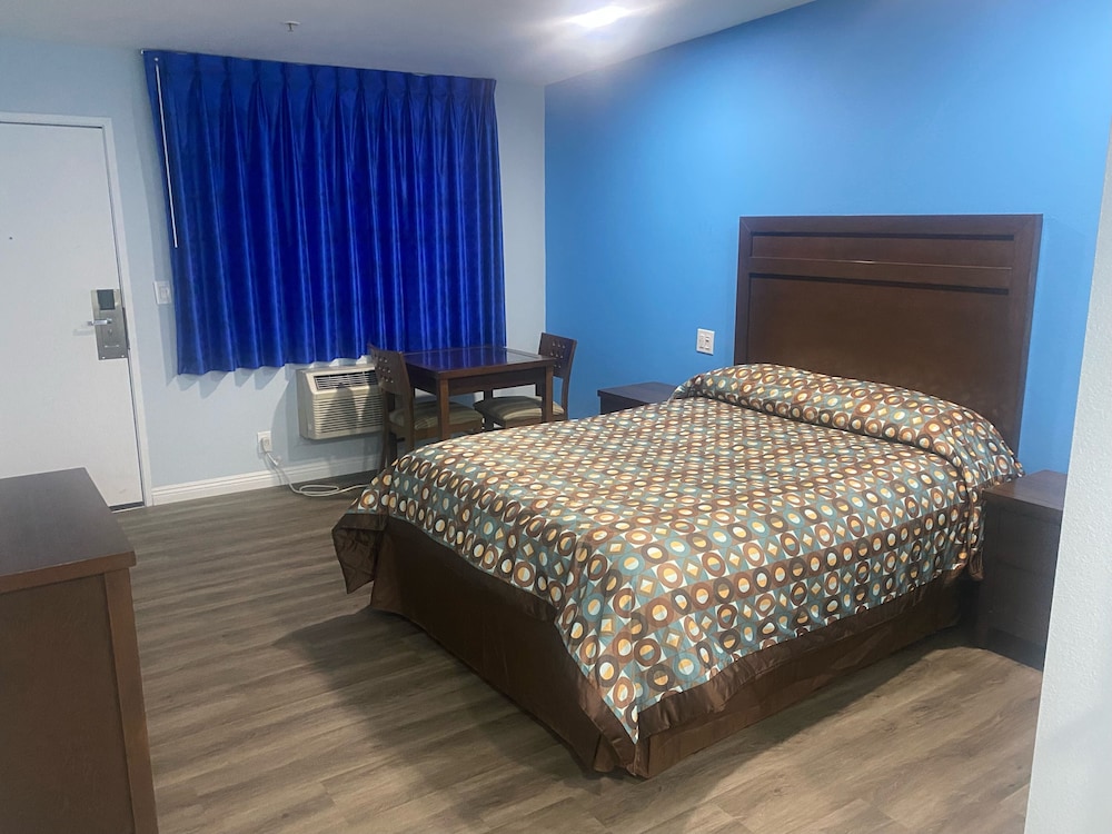 Single Room - Photo 2