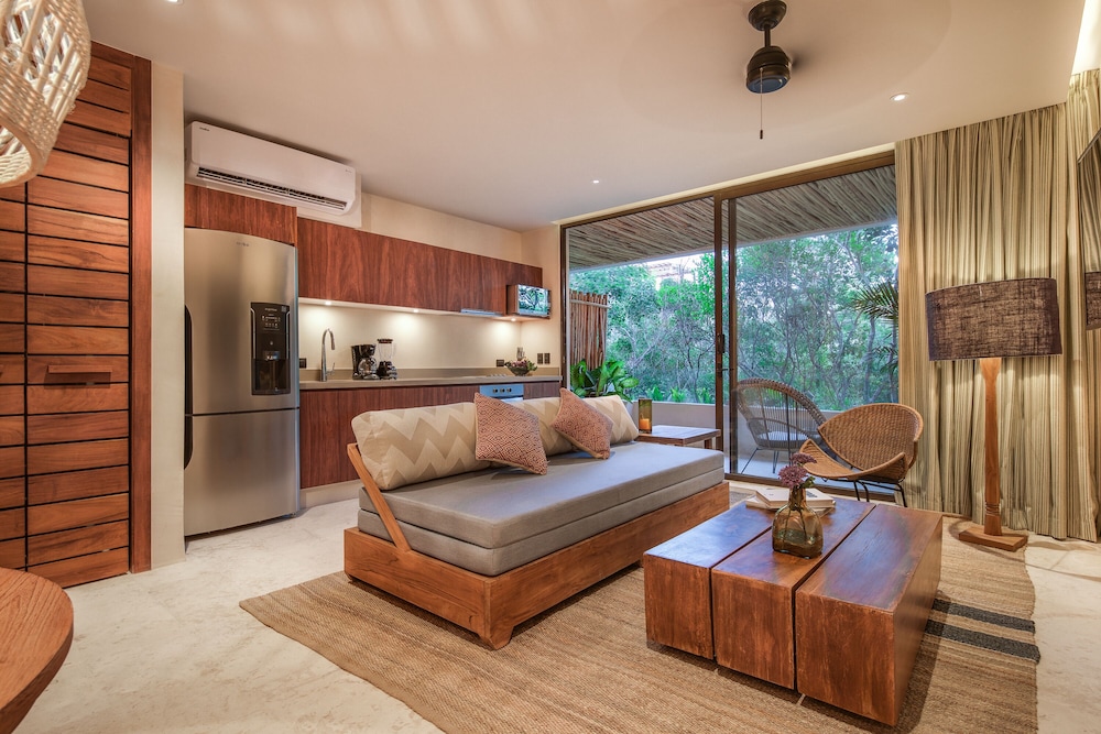 Deluxe Studio, 1 King Bed with Sofa bed, Terrace, Garden View - Photo 1