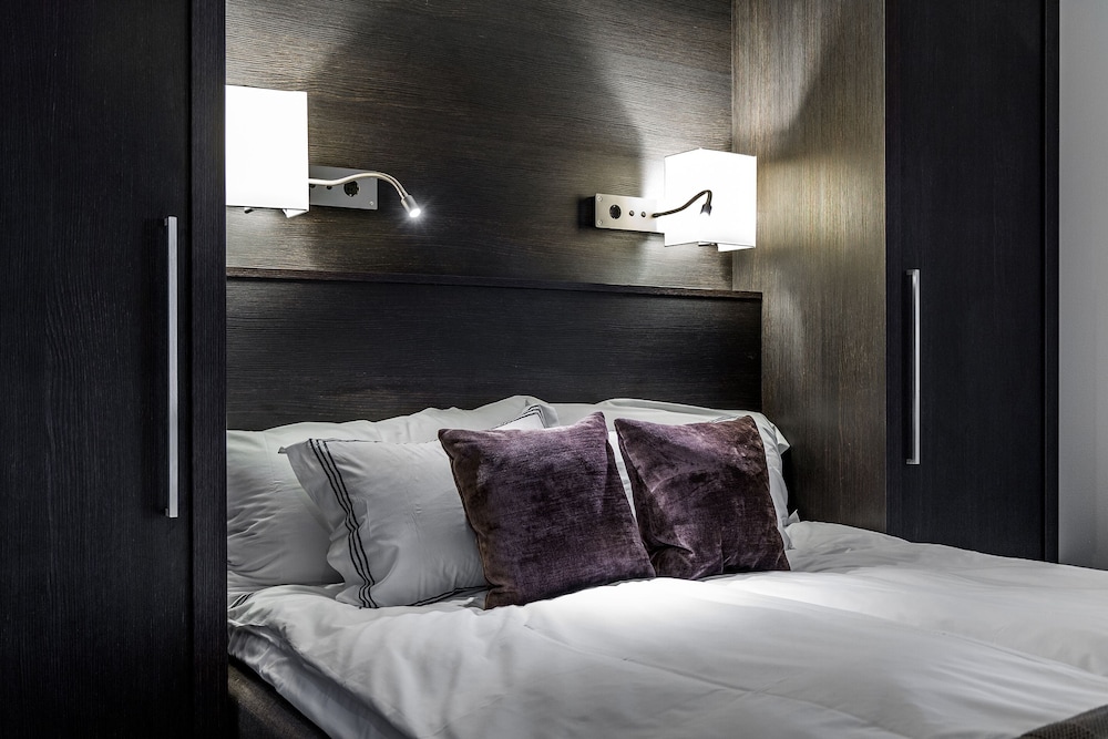 Superior Room, Courtyard View (Pool Access Excluded)