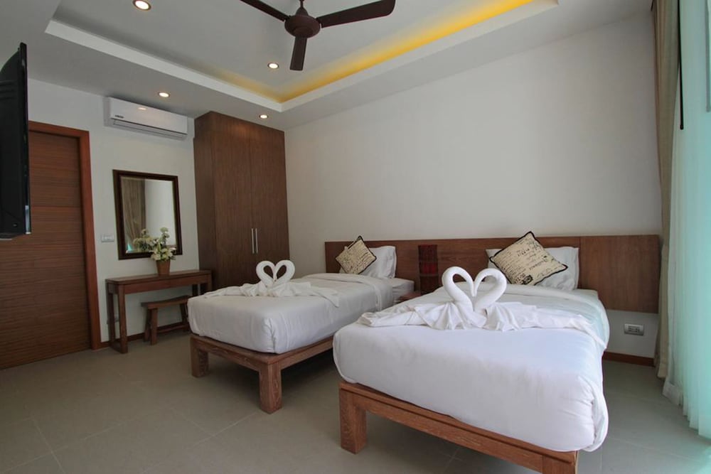 Luxury Villa photo 3