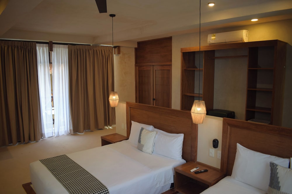 Deluxe Double Room, Balcony photo 3