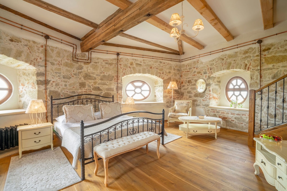 Superior Quadruple Room photo 1