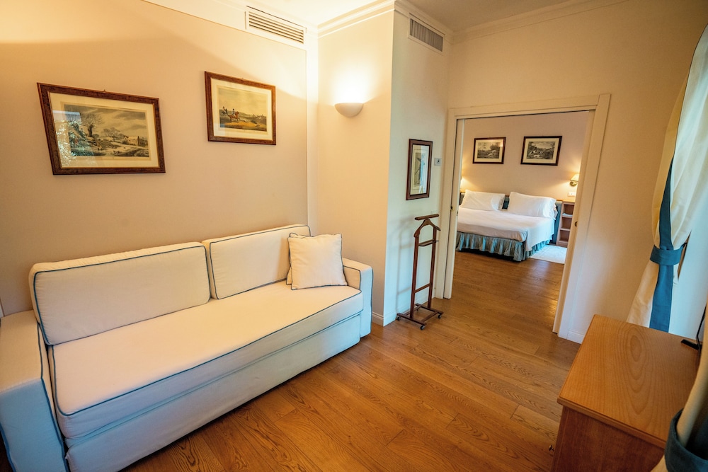 Junior Suite (Parkside) - Photo 7