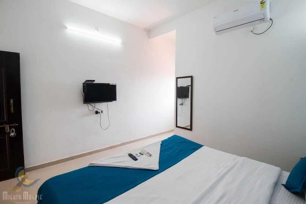Deluxe Room - Photo 1