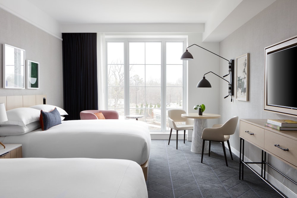 Room, 2 Queen Beds, Mobility Accessible (Mobility) - Photo 8