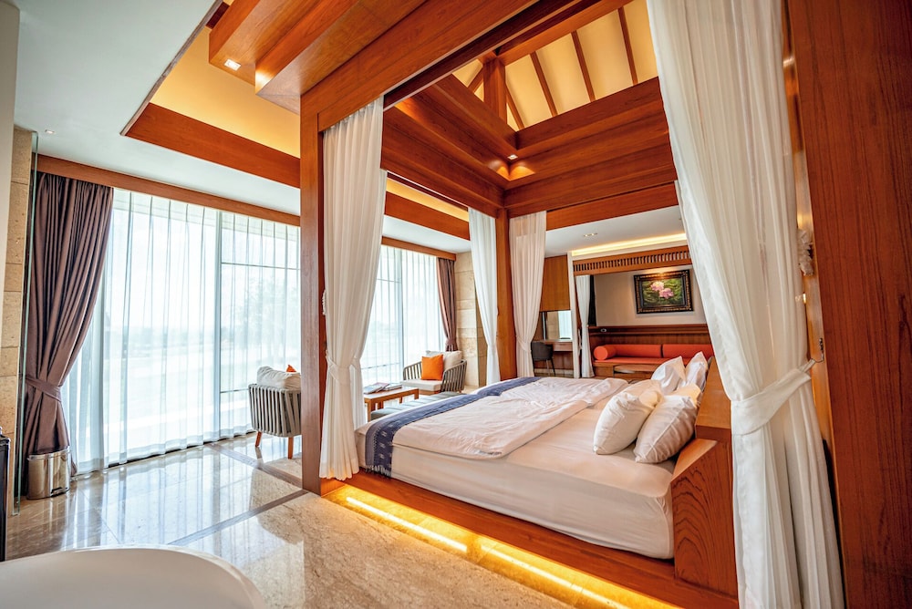 Luxury Villa, Balcony, Lagoon View