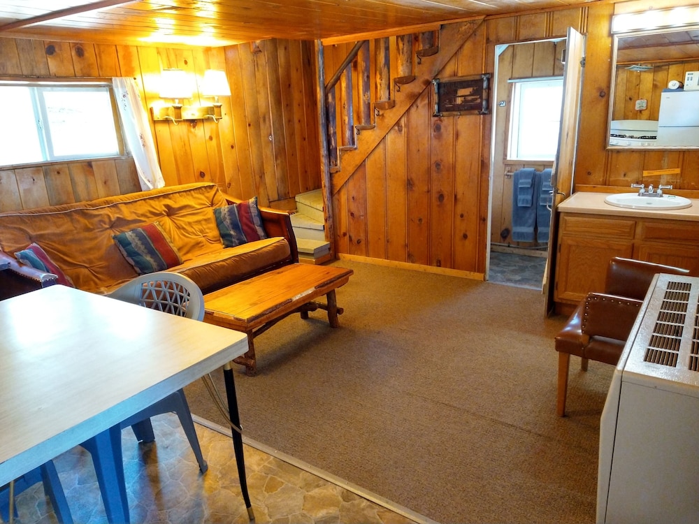 Cabin 1 photo 1