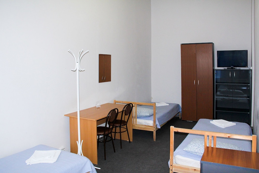 Shared Dormitory, Men only (4 People) photo 3
