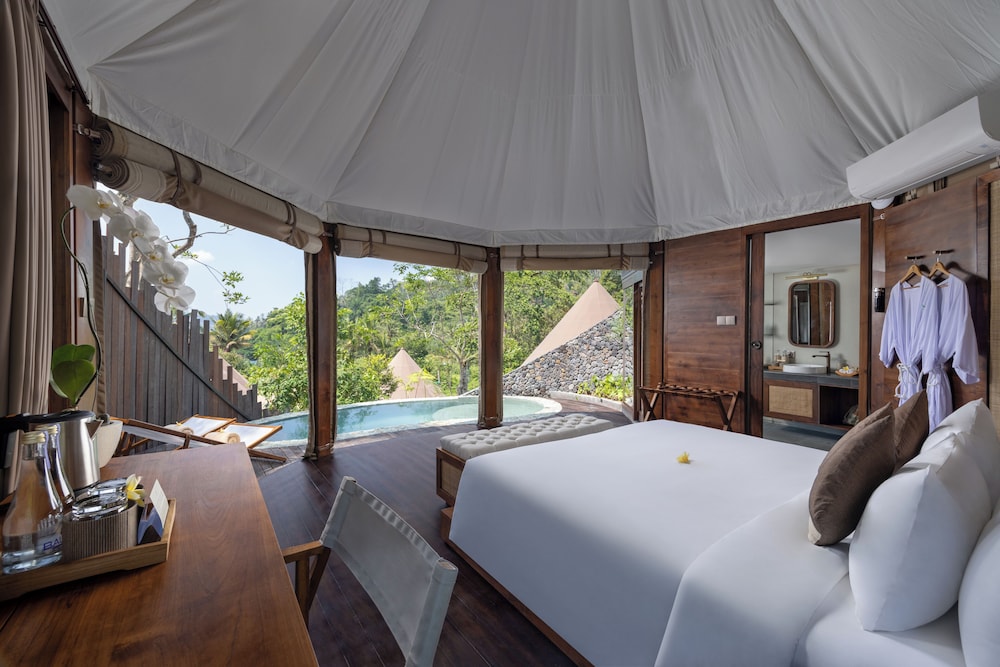 Luxury Pool Tent