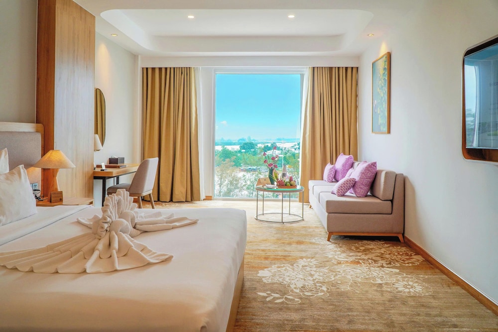 Premium Double Room, River View photo 3