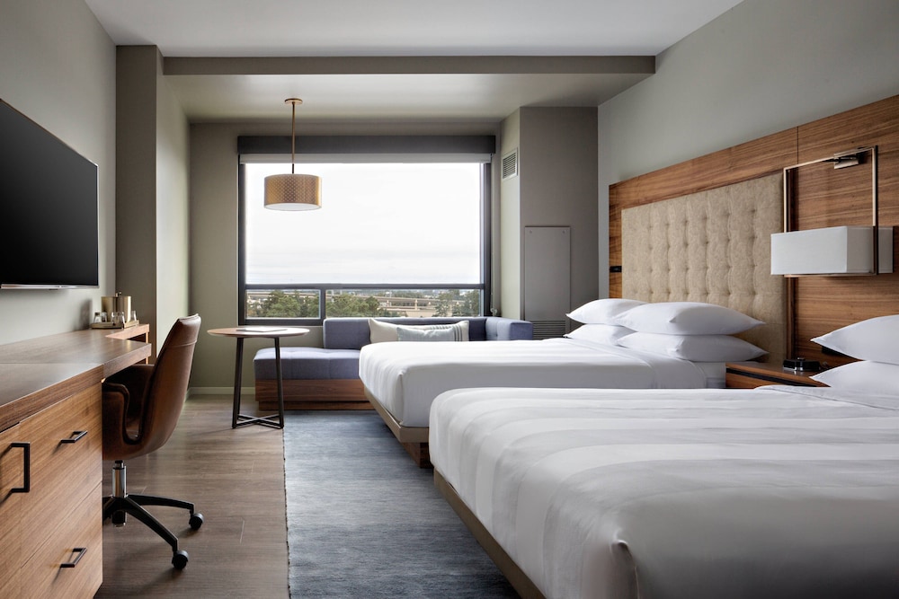 Houston CityPlace Marriott at Springwoods Village, Photo 2