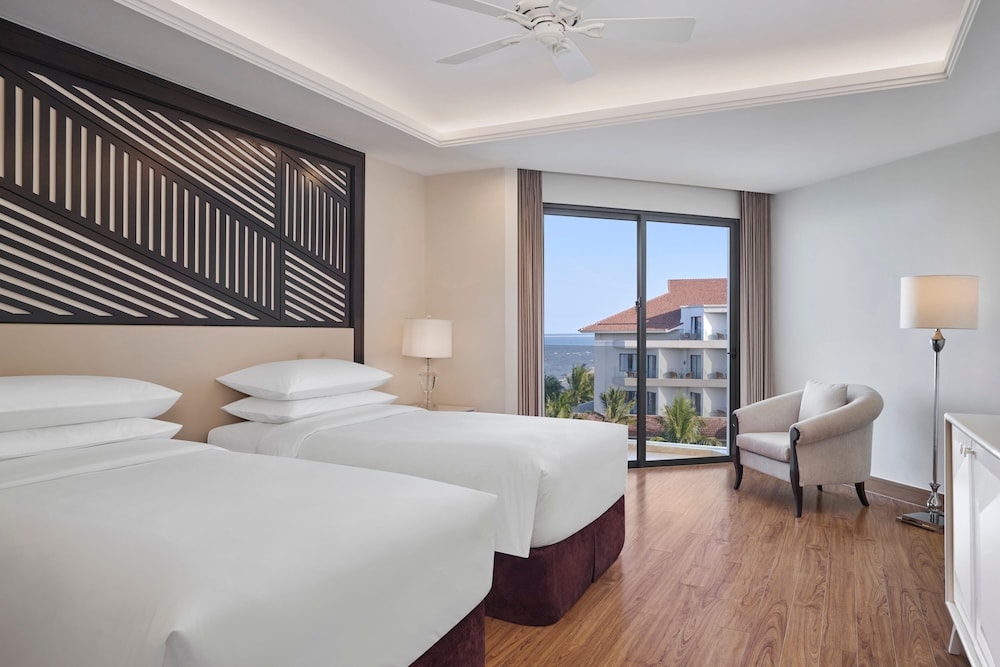 Deluxe Room, 2 Twin Beds, Garden View (Balcony)