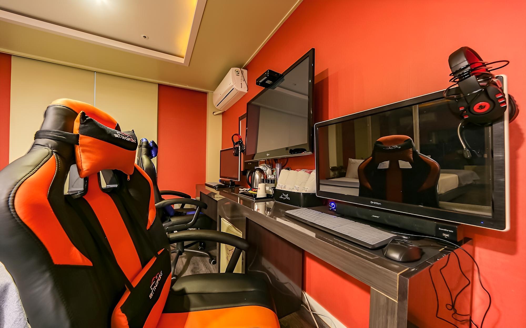 Room (High-end couple gaming 2PC(I5-9400F/D) photo 1