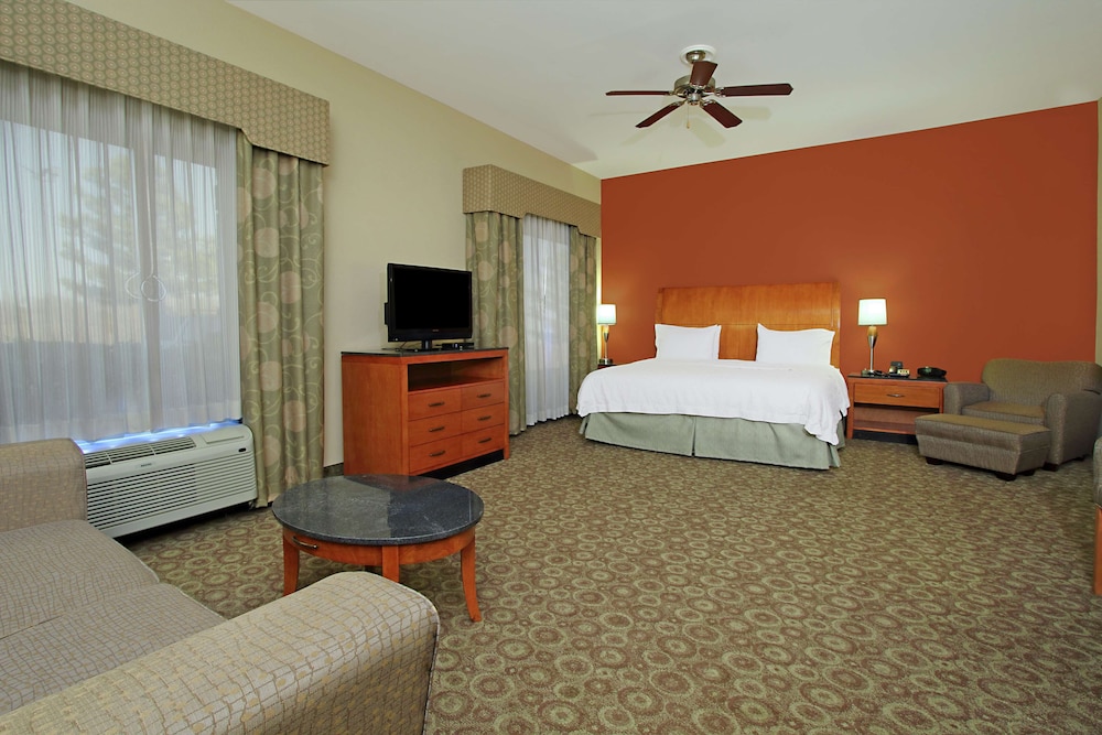 Suite, 1 King Bed, Accessible, Non Smoking - Photo 1