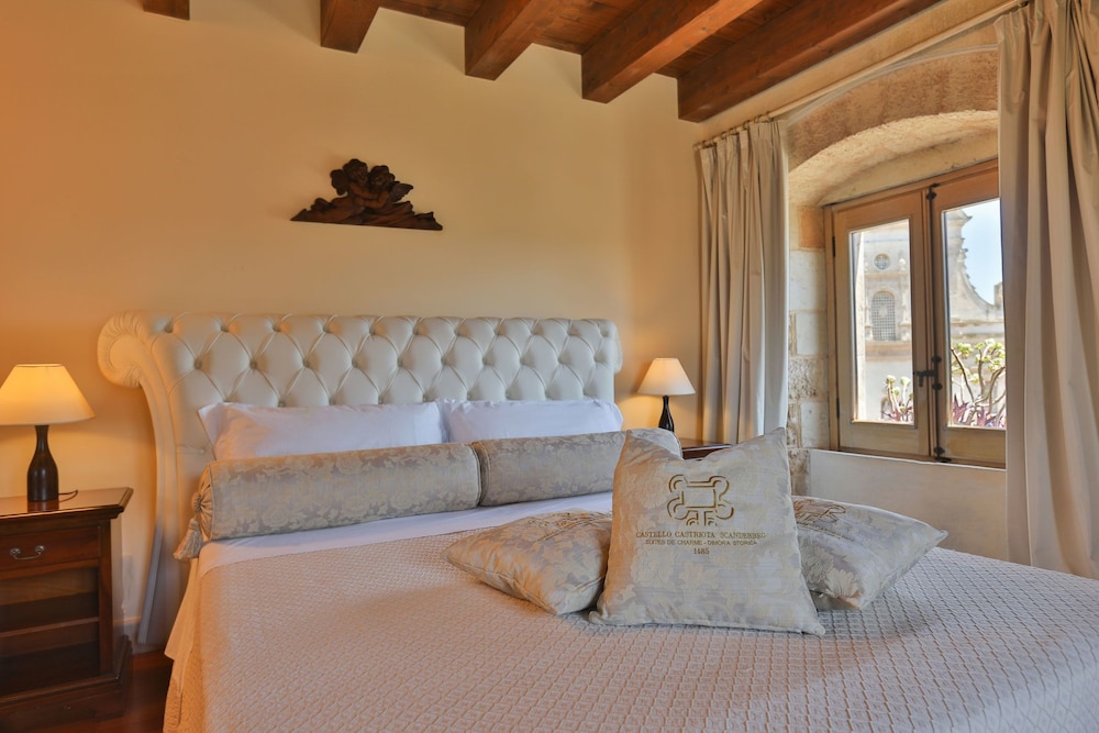 Comfort Double or Twin Room, Private Bathroom, City View