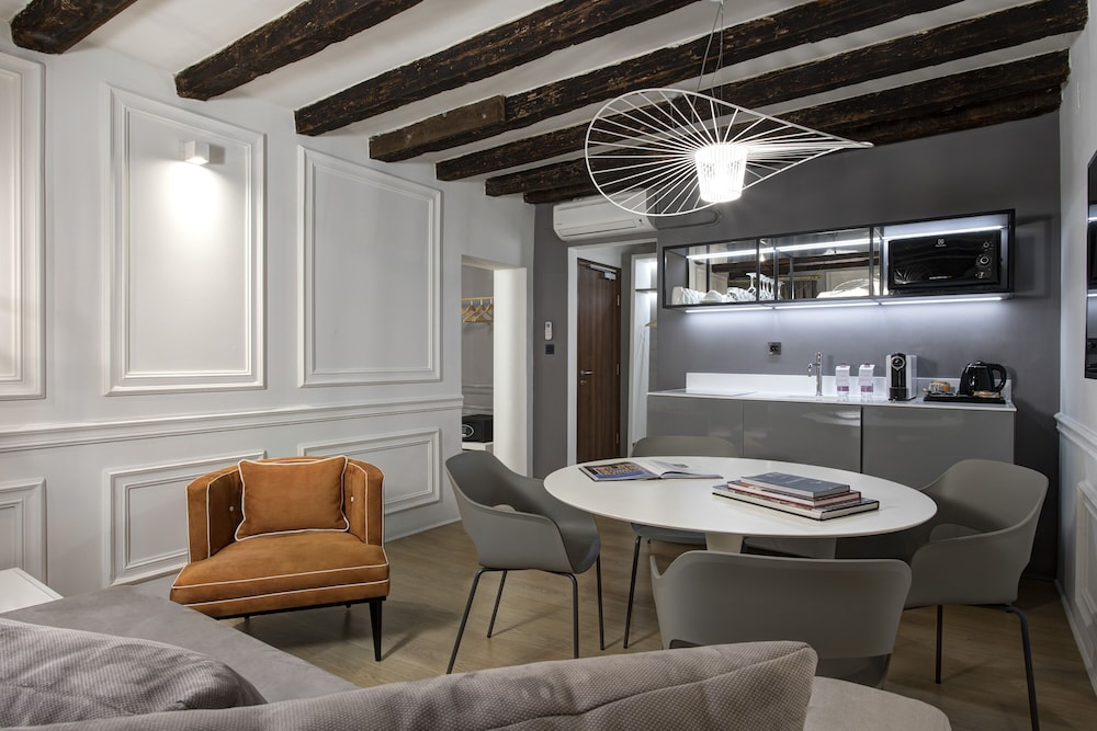 Superior Apartment photo 1