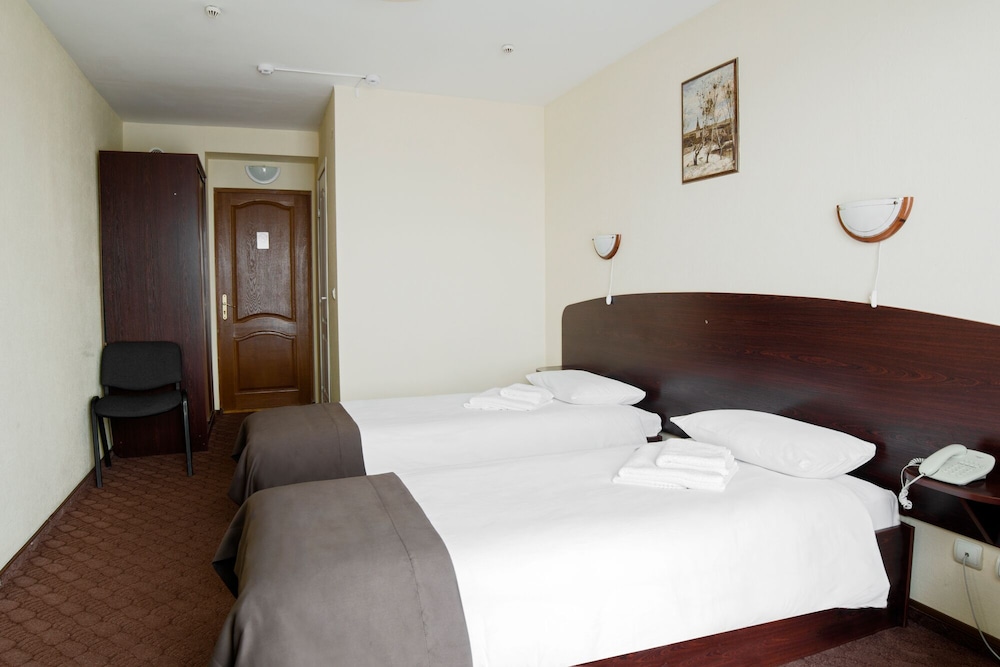 Standard Twin Room, 2 Twin Beds, Lake View