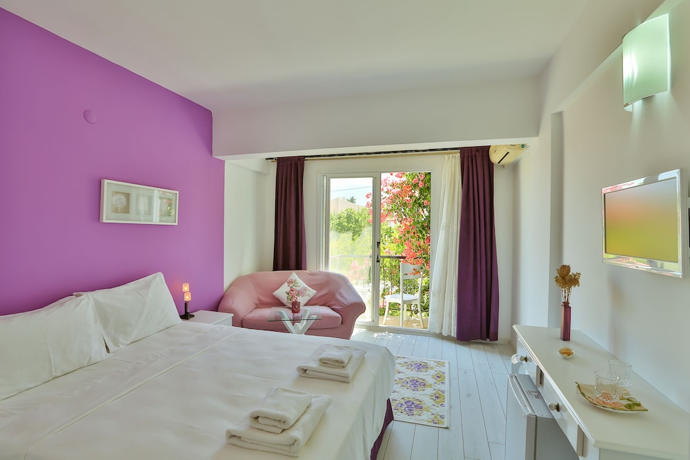 Double or Twin Room photo 1