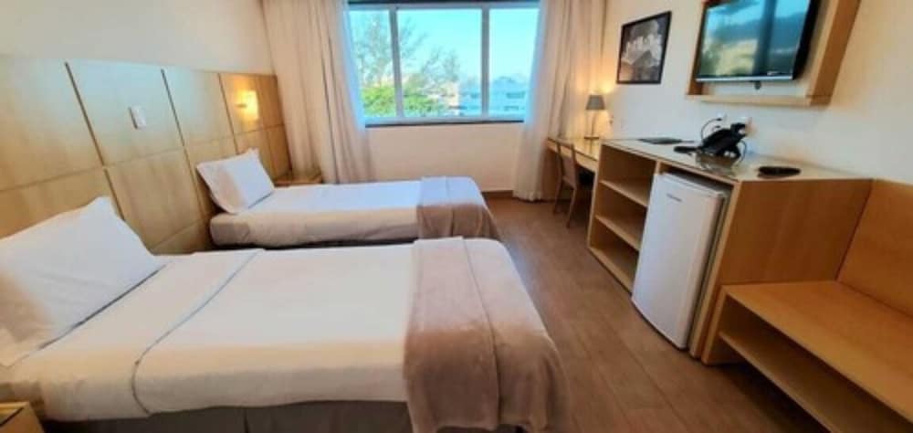 Superior Twin Room, 2 Twin Beds, Partial Sea View