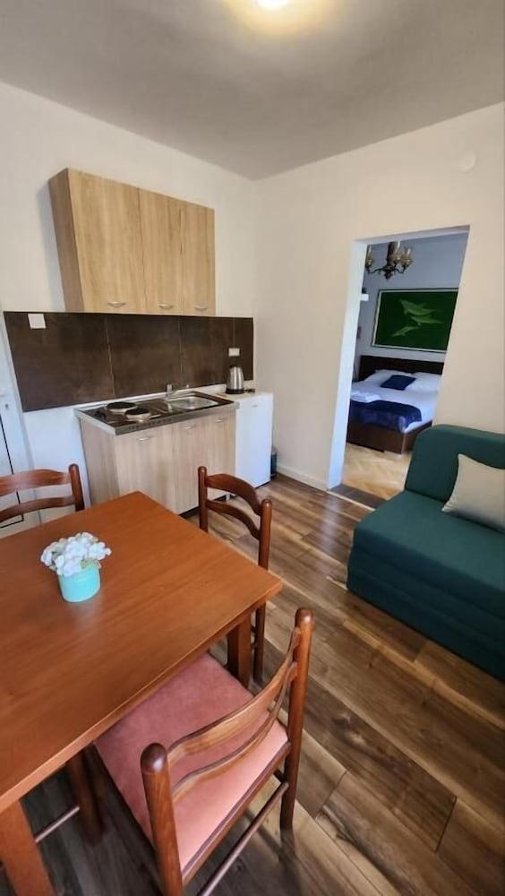 Comfort Apartment - Photo 7