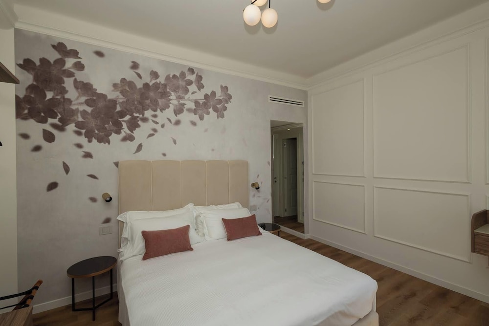 Deluxe Double Room, Sea View - Photo 2
