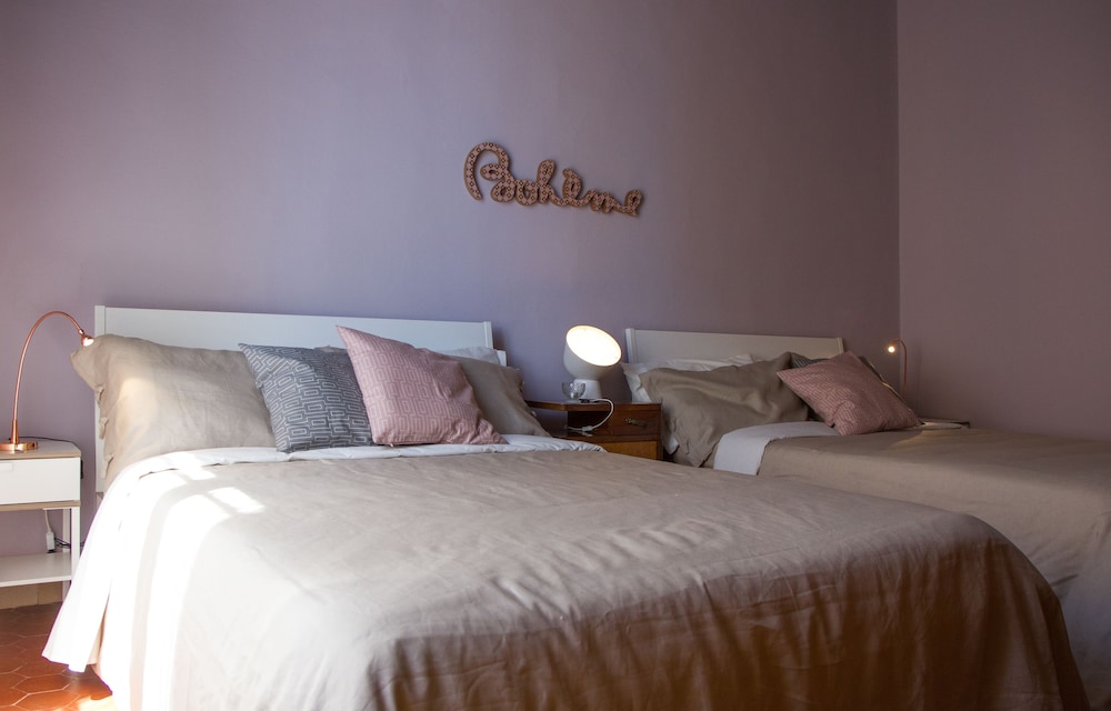 City Room photo 1