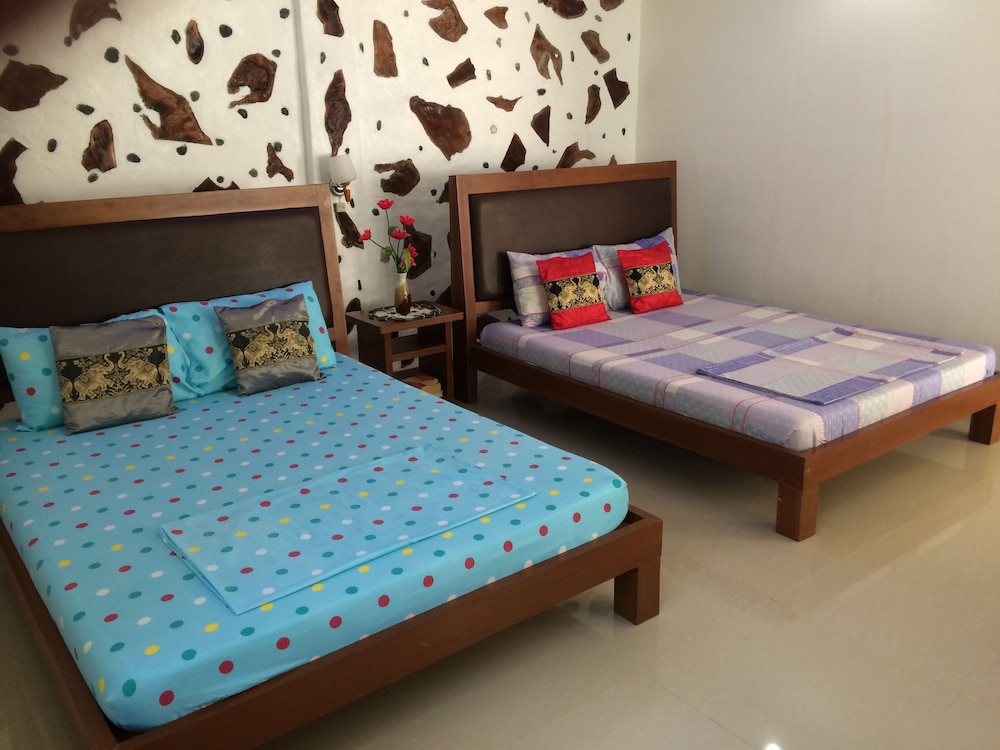 Family Double Room, Partial Sea View, Beachside