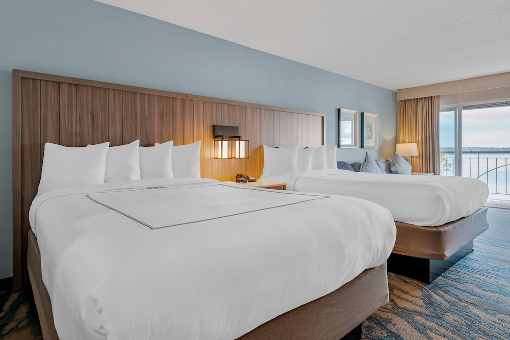 Suite, 2 Queen Beds, Non Smoking (Upgrade) - Photo 5