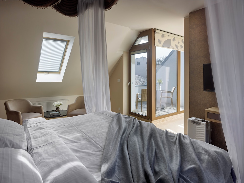 Romantic Suite, Terrace photo 1